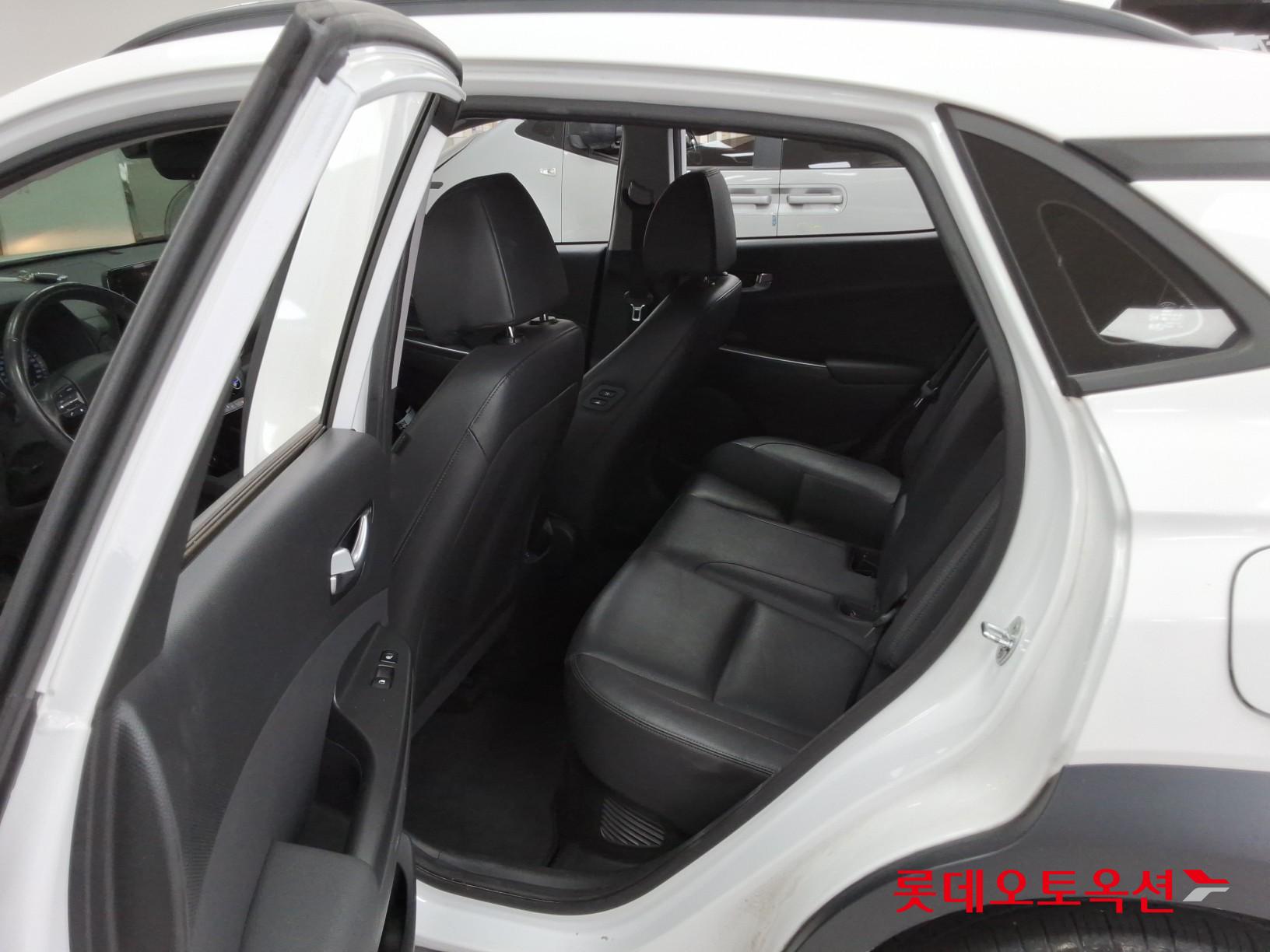 2021 - hyundai kona