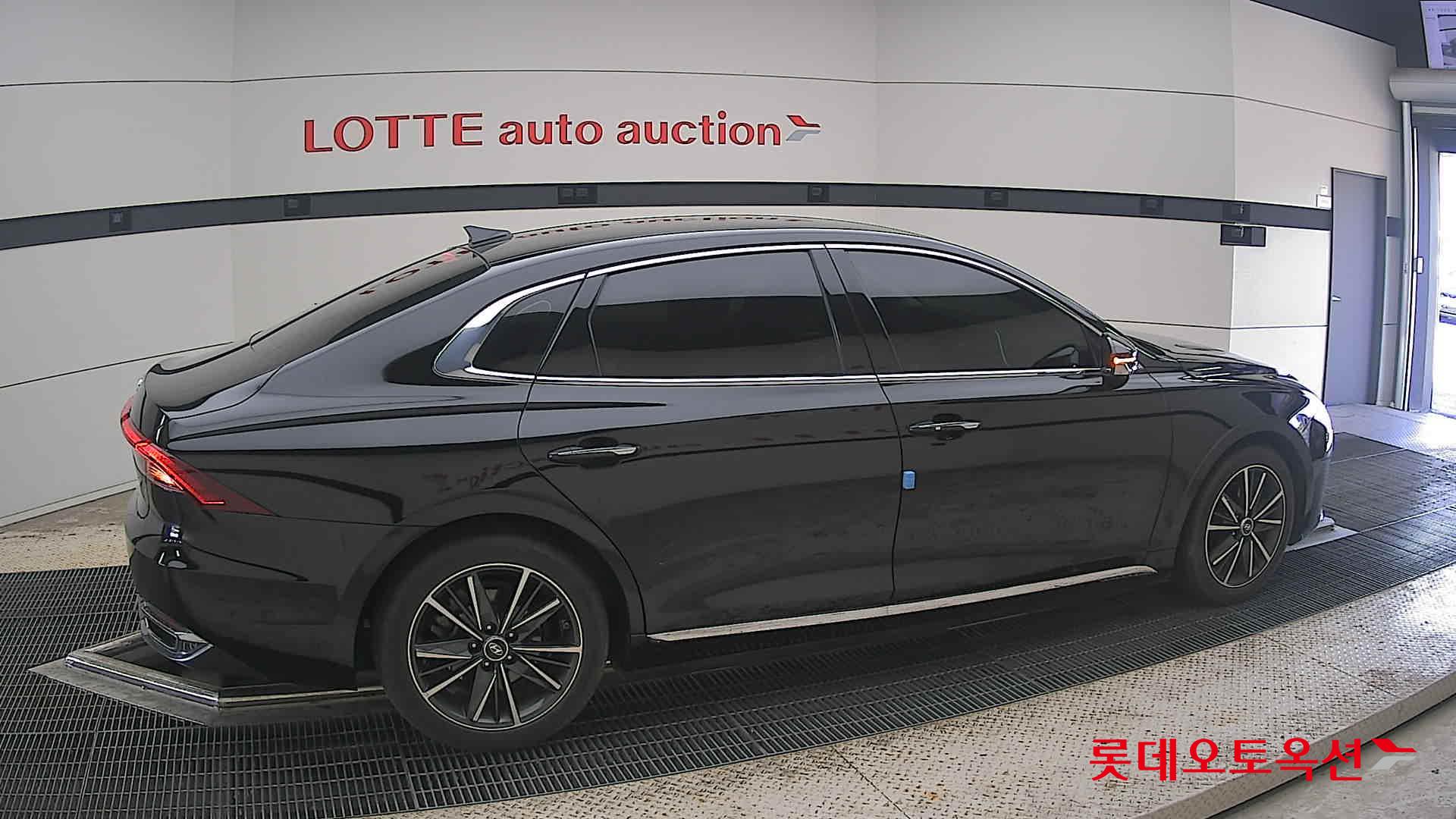 2022 - hyundai grandeur