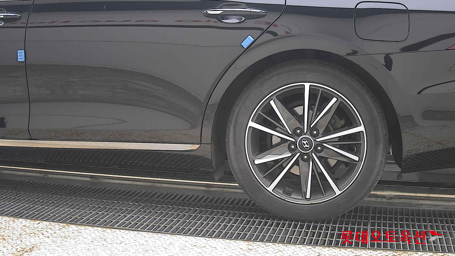 2022 - hyundai grandeur