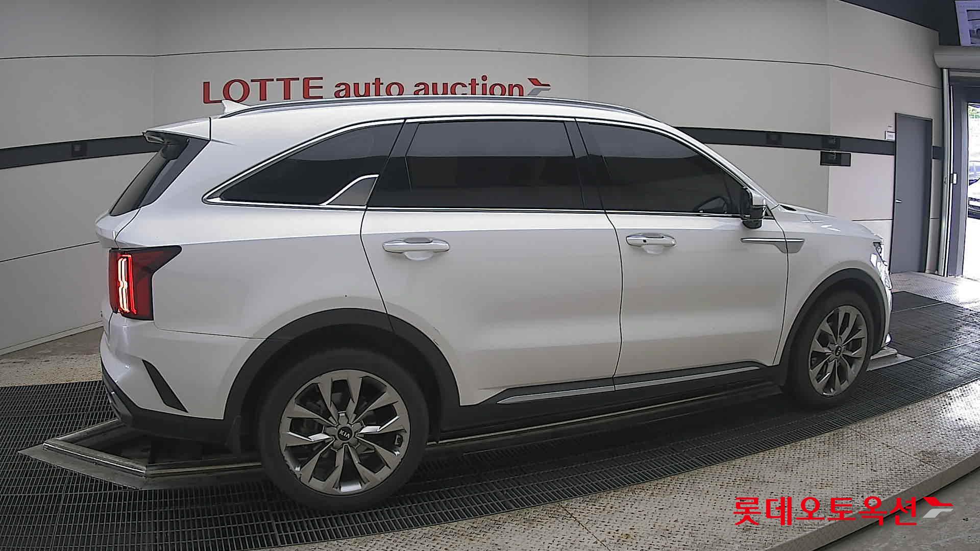 2021 - kia sorento