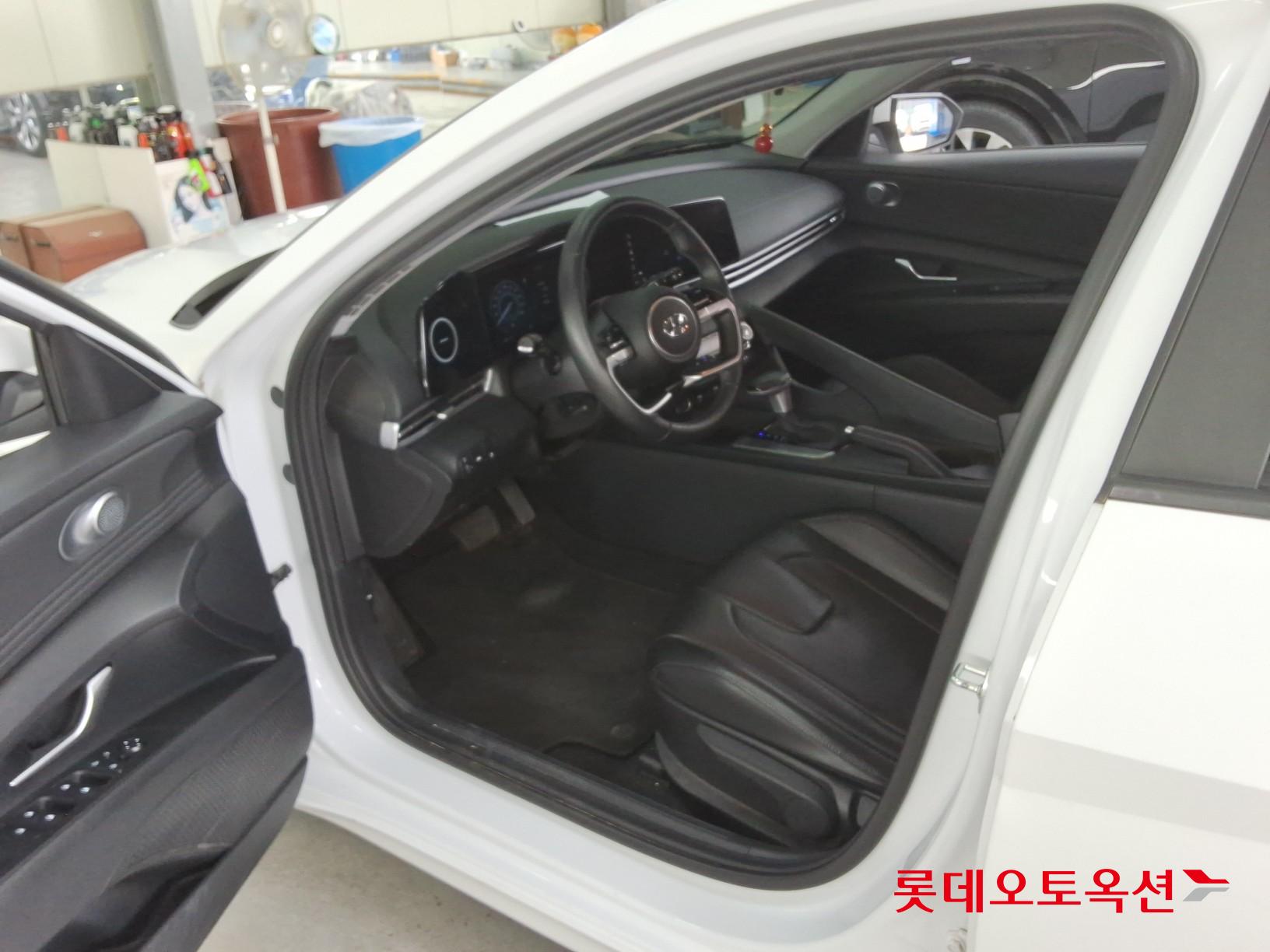 2023 - hyundai avante