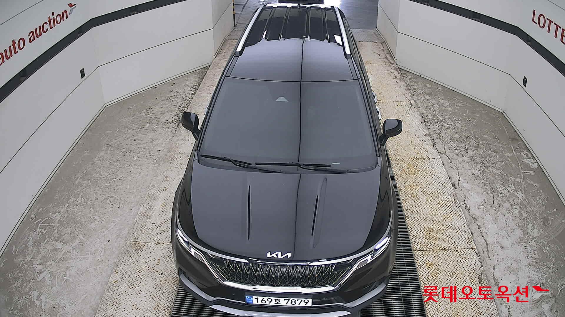 2023 - kia carnival