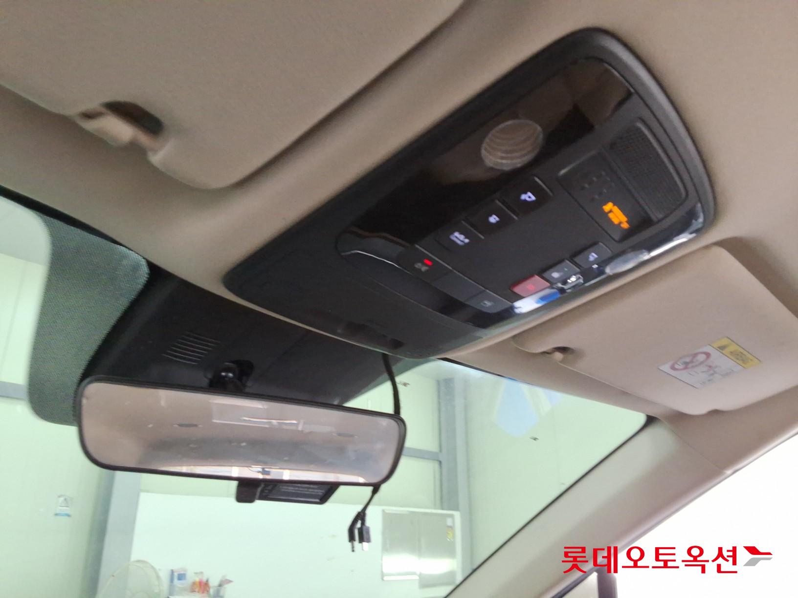 2023 - kia carnival