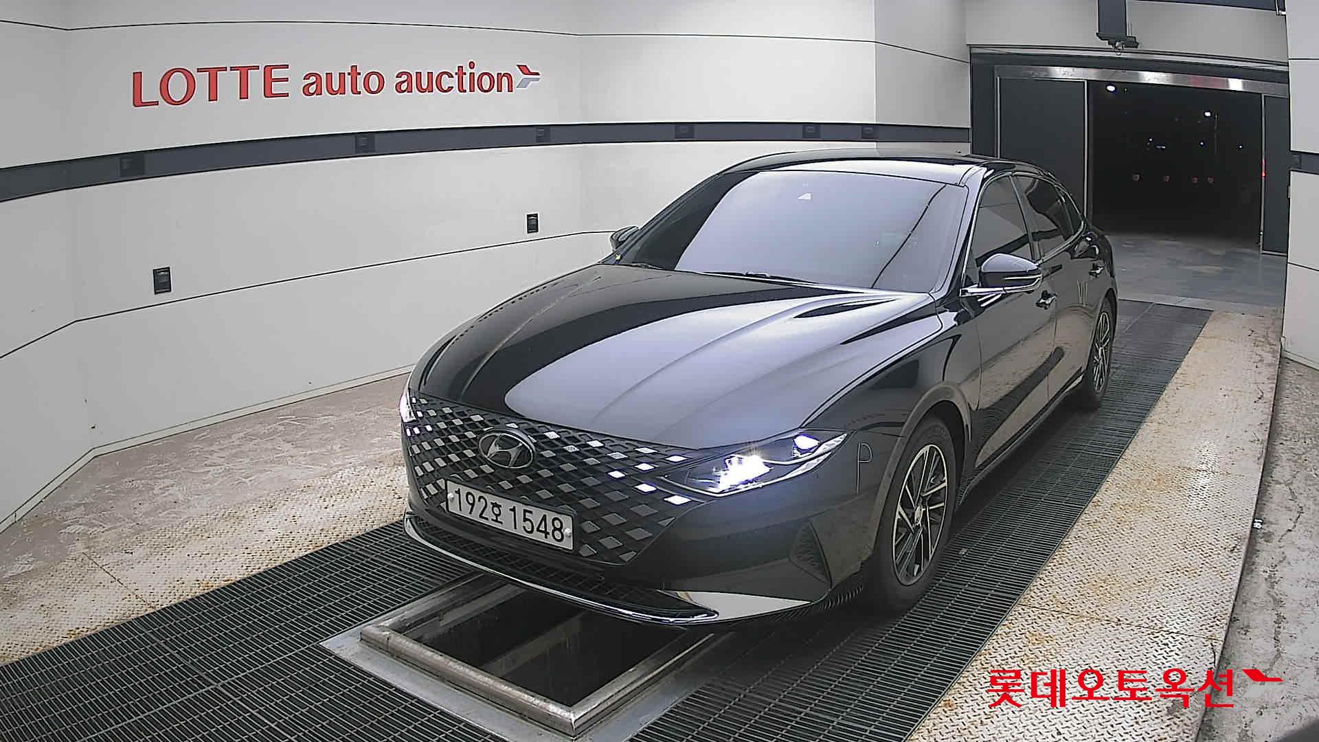 2022 - hyundai grandeur