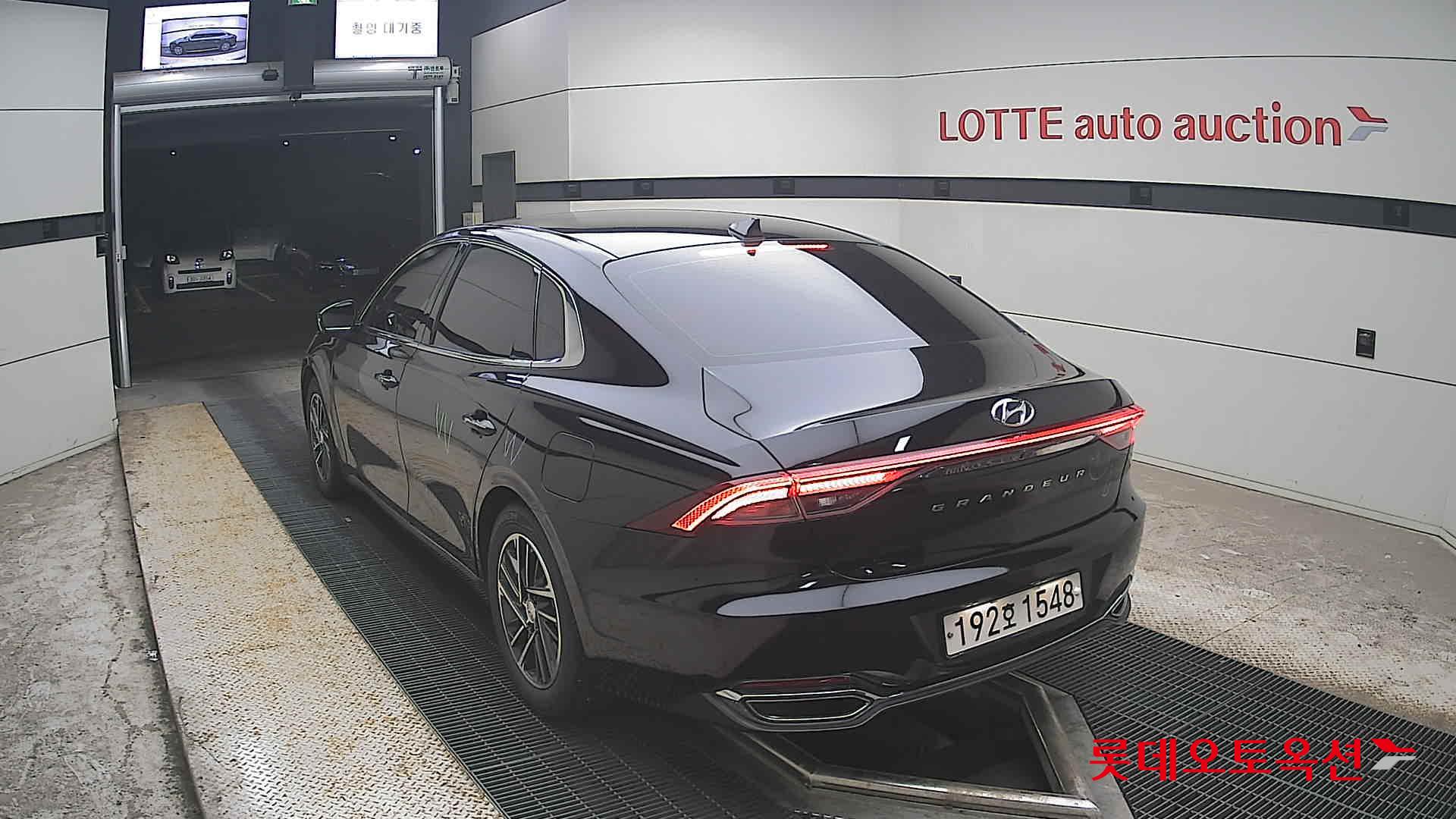 2022 - hyundai grandeur