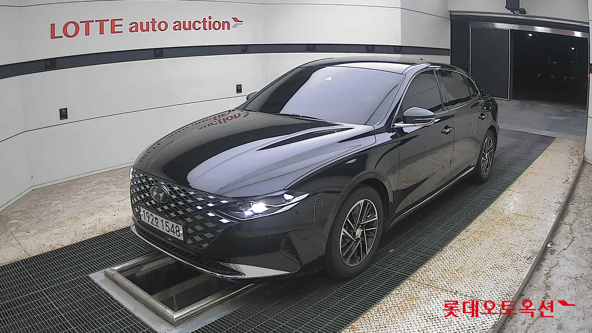 2022 - hyundai grandeur
