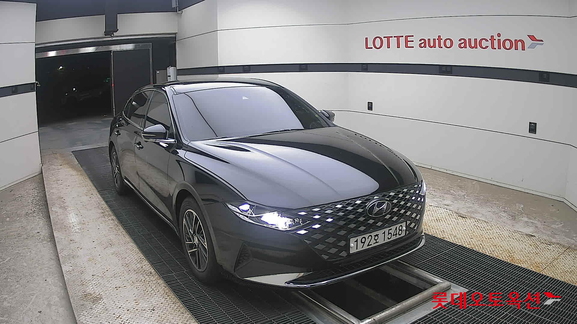 2022 - hyundai grandeur
