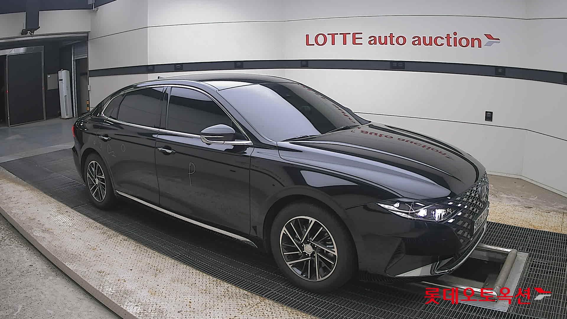 2022 - hyundai grandeur