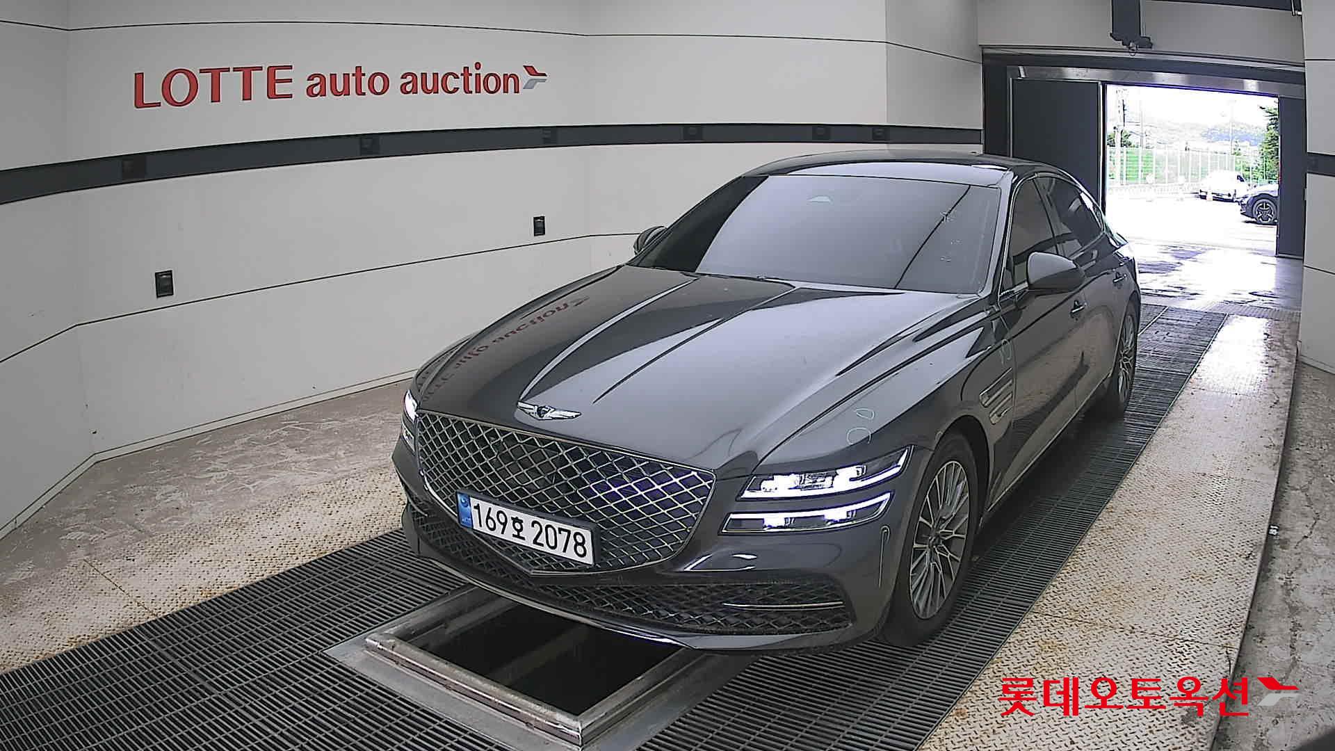 2022 - genesis g80