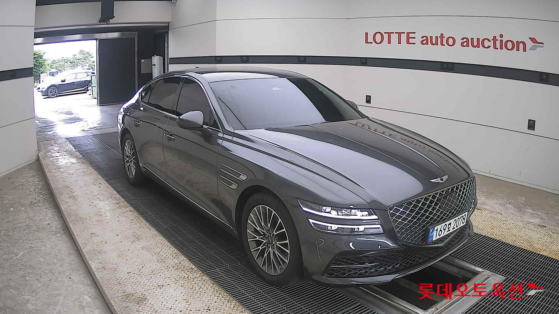 2022 - genesis g80