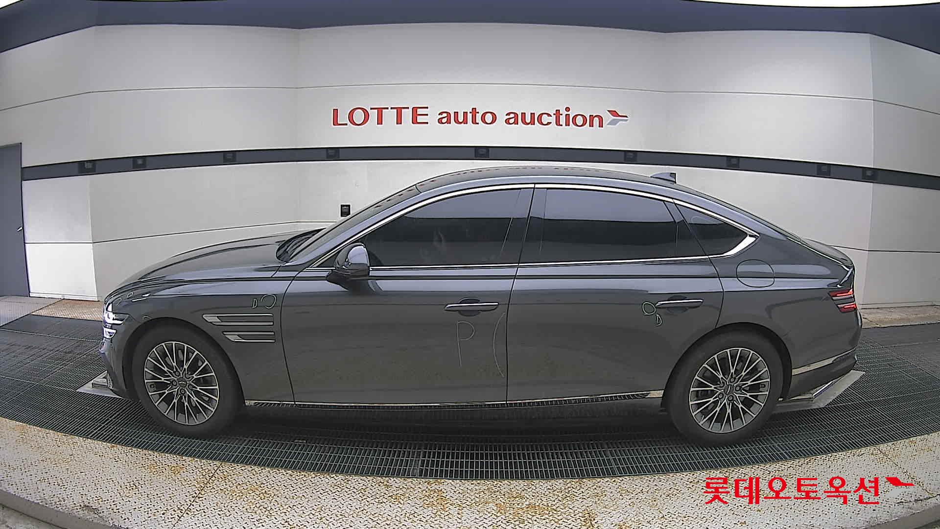 2022 - genesis g80
