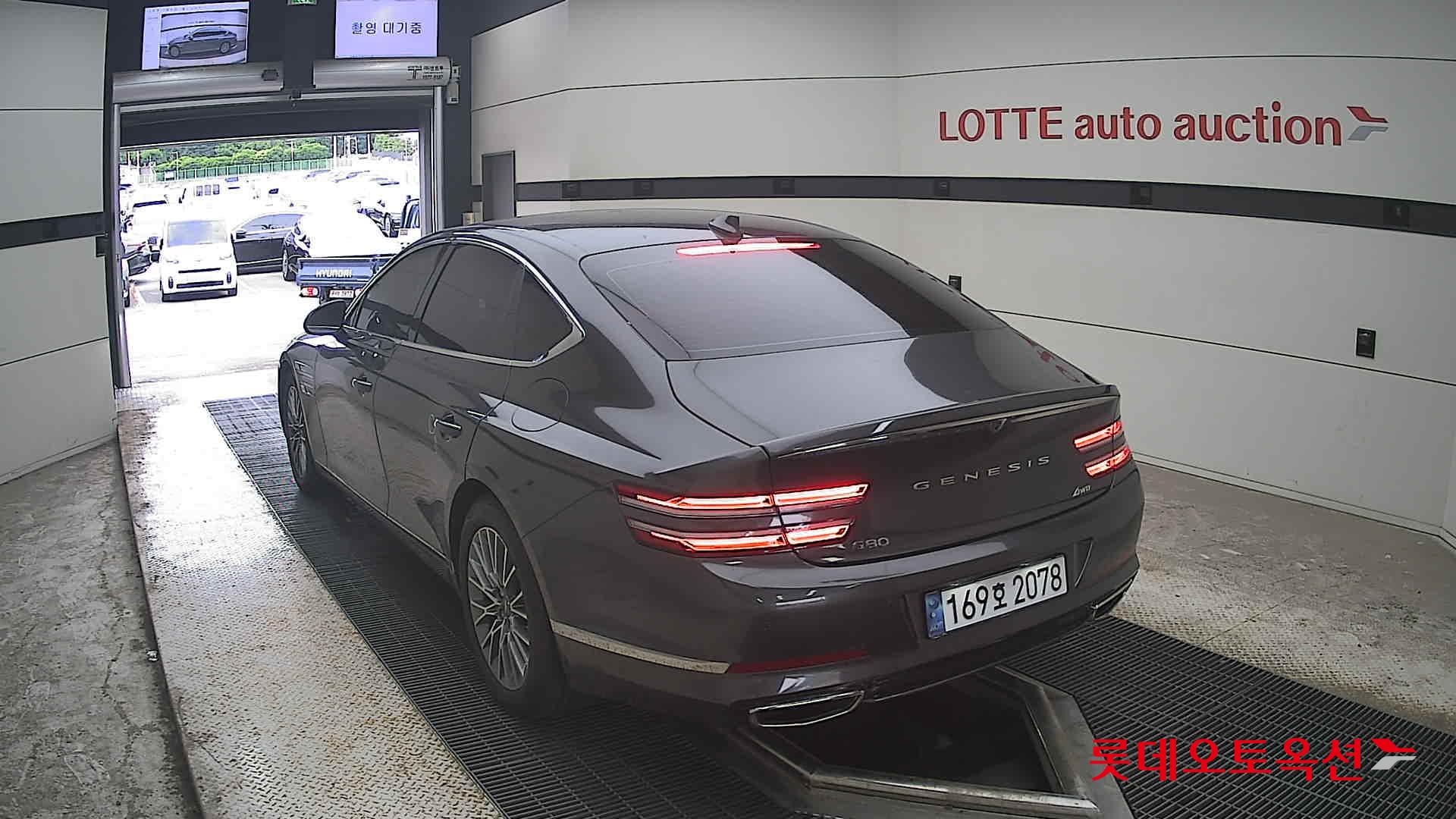 2022 - genesis g80