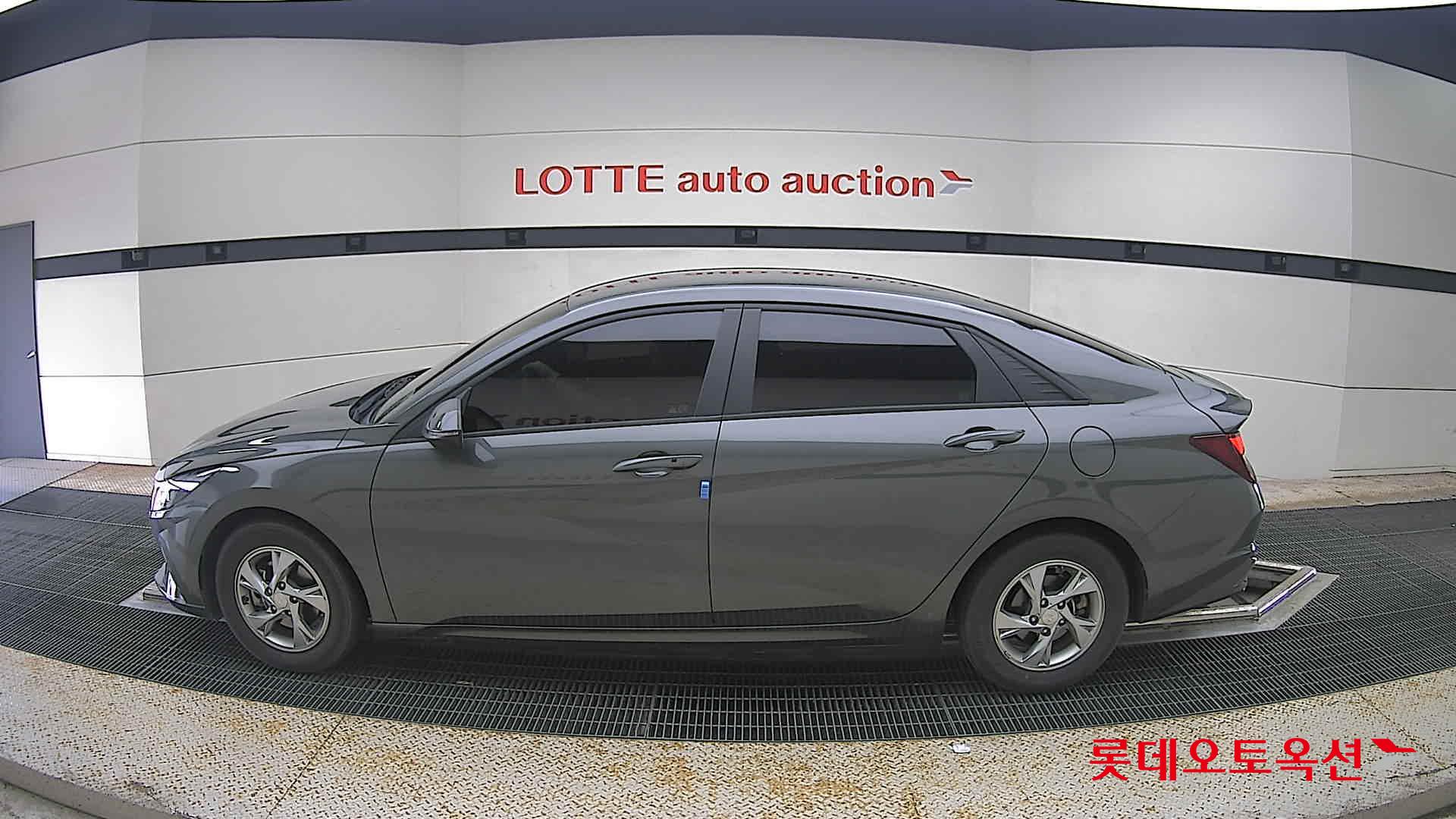 2022 - hyundai avante