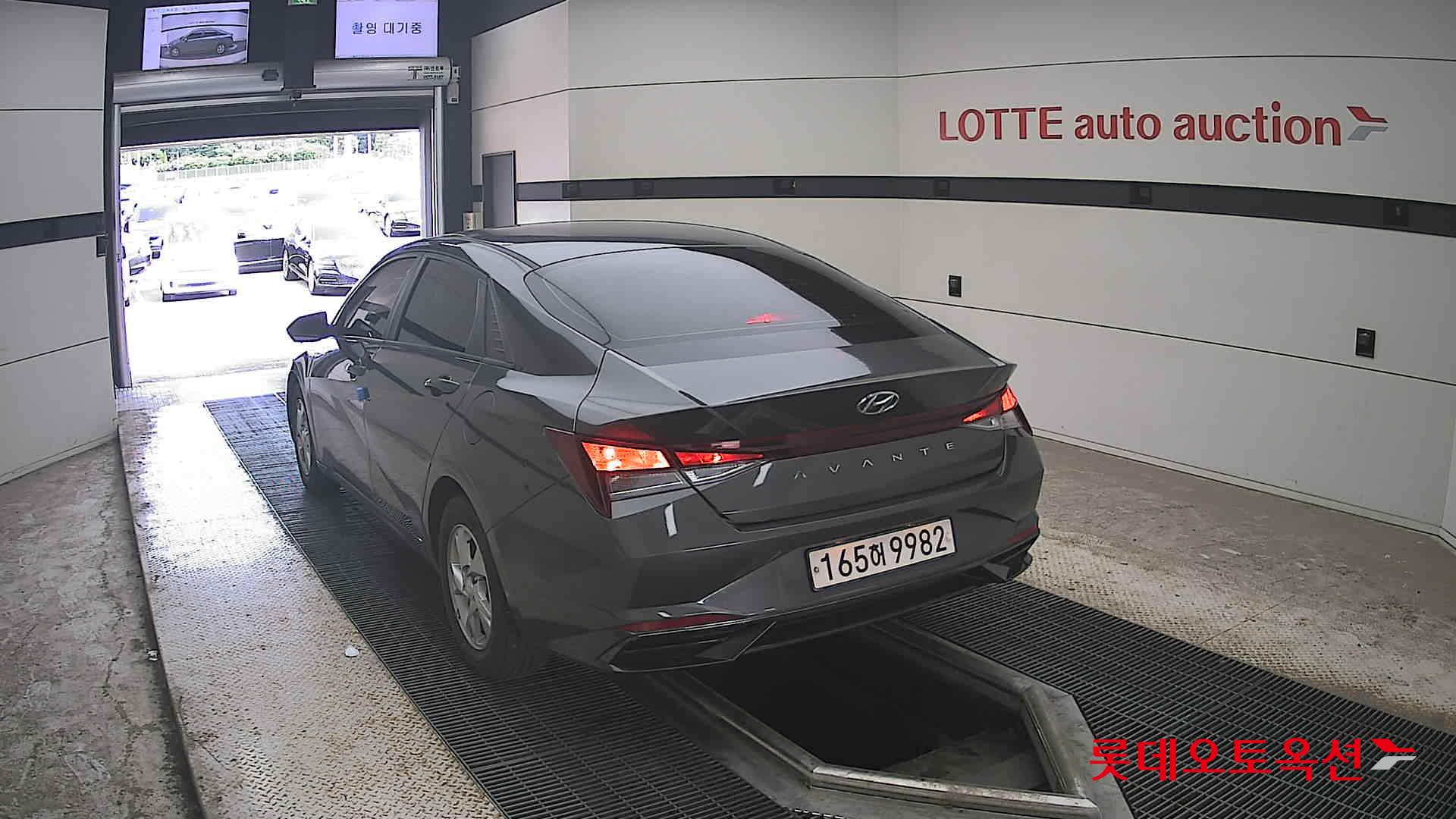 2022 - hyundai avante