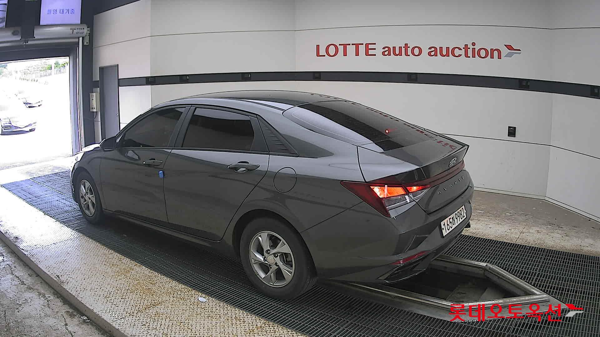 2022 - hyundai avante