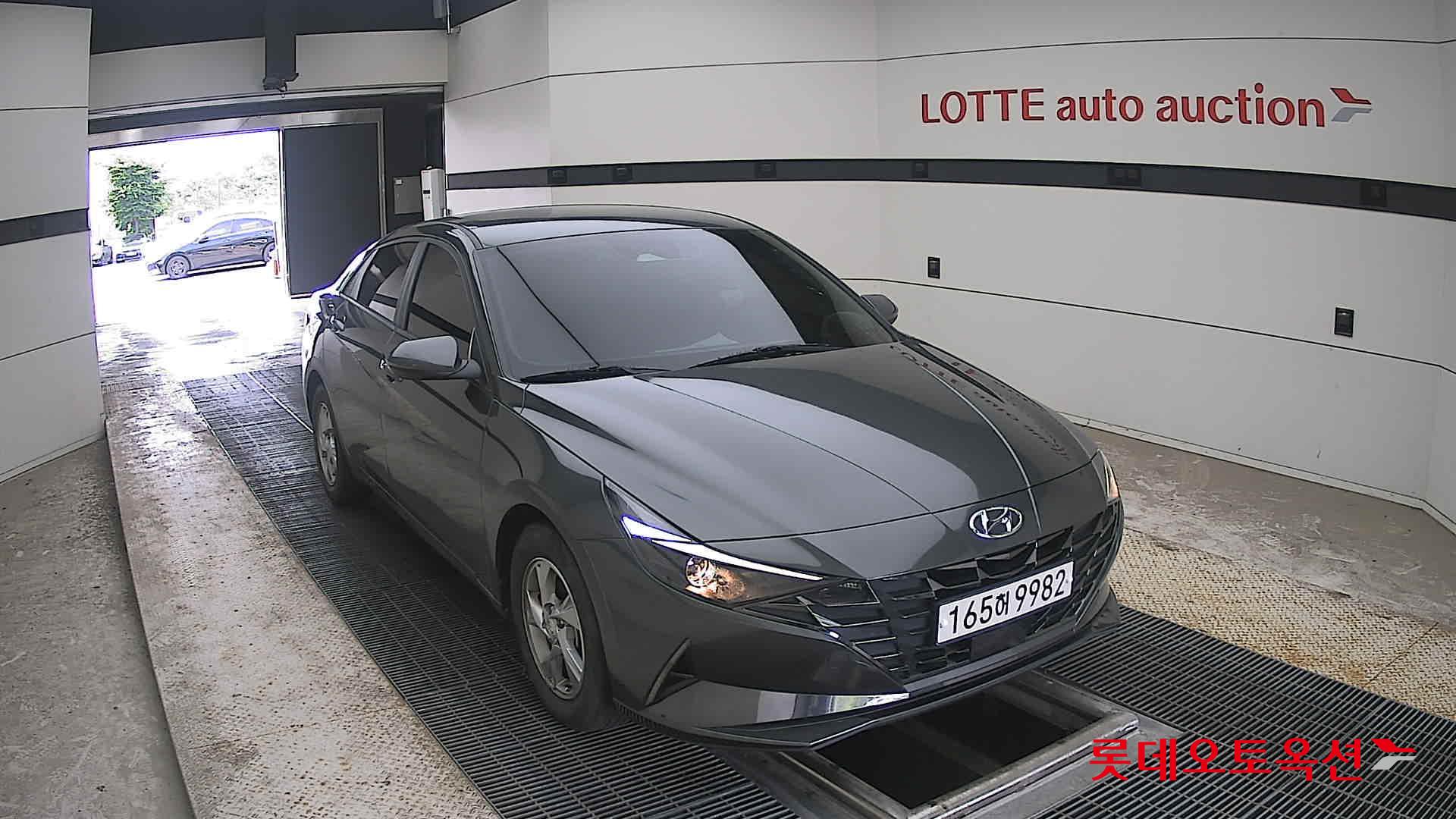 2022 - hyundai avante