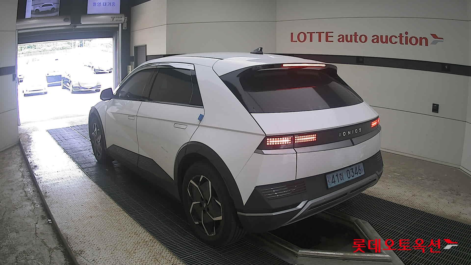 2022 - hyundai ioniq