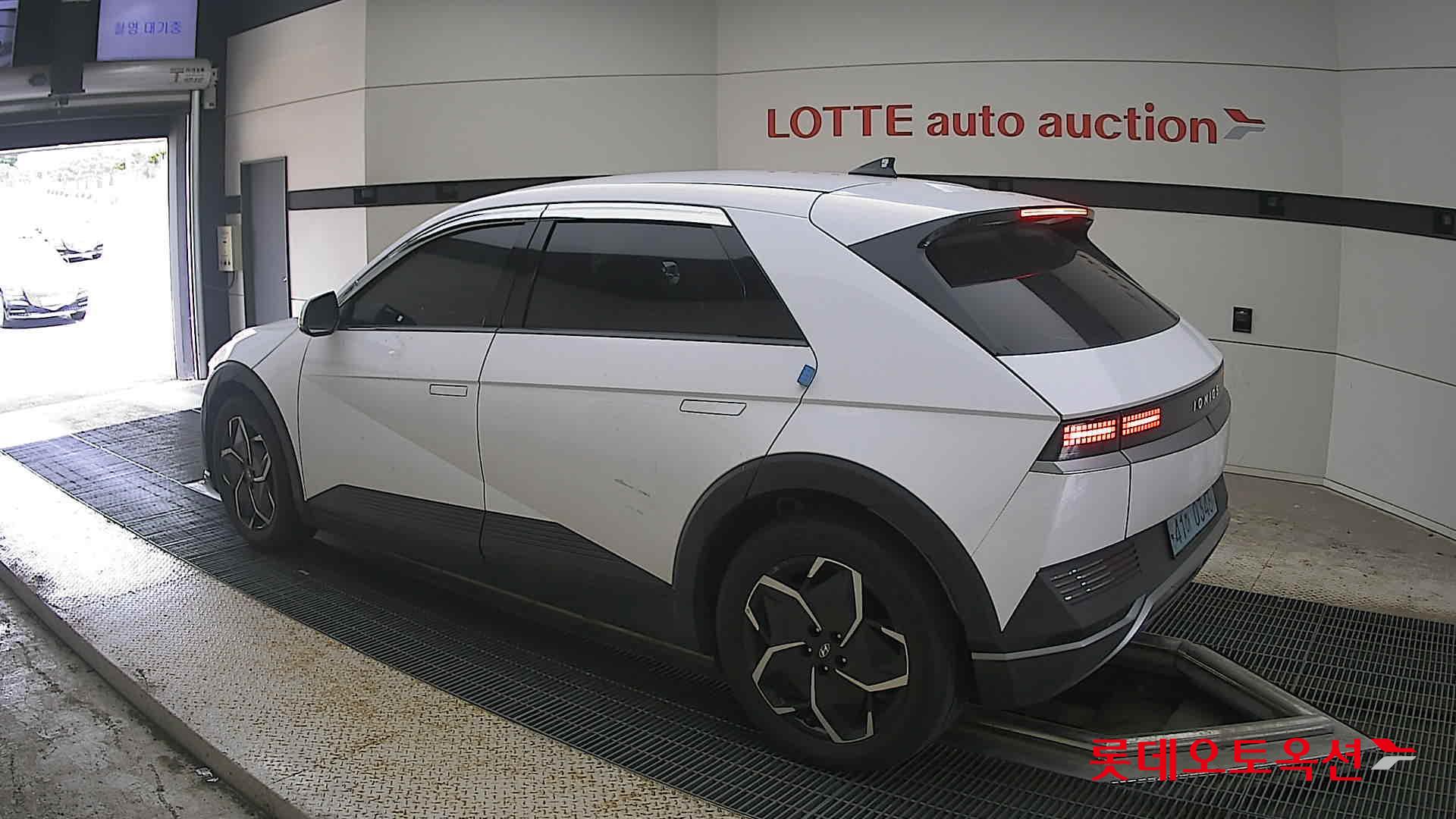 2022 - hyundai ioniq