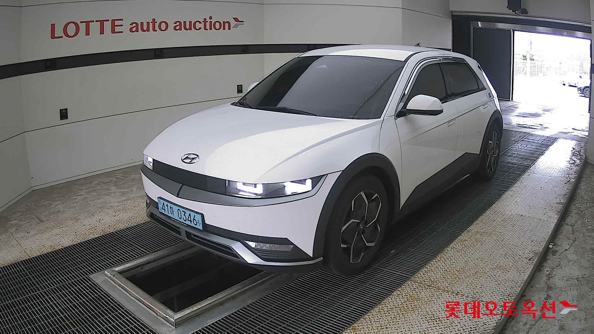2022 - hyundai ioniq