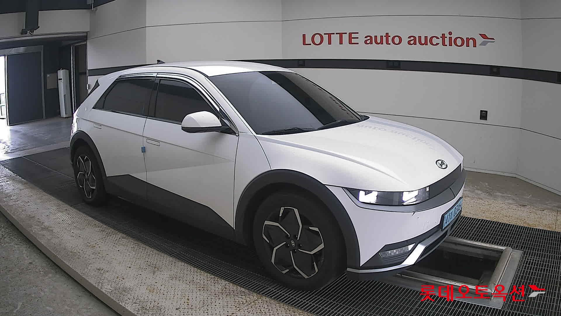 2022 - hyundai ioniq