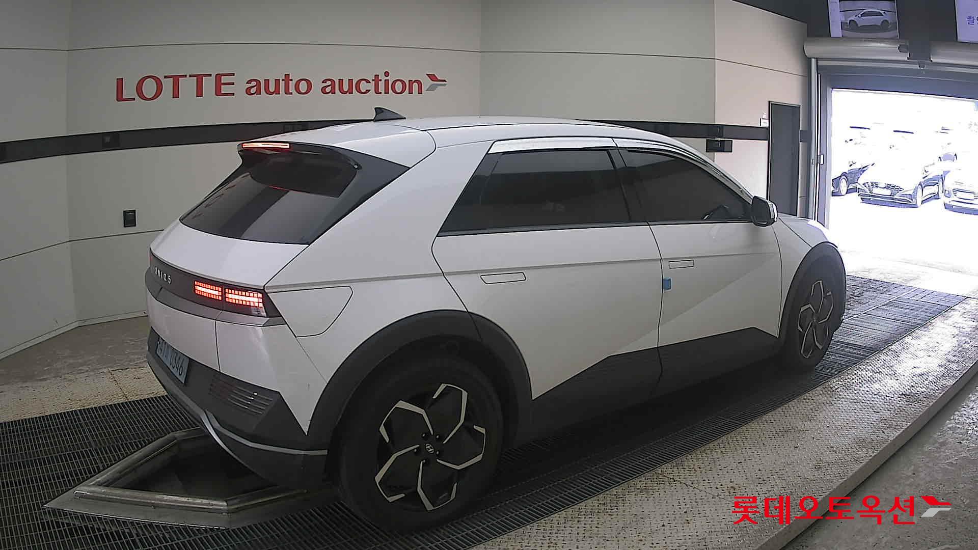 2022 - hyundai ioniq