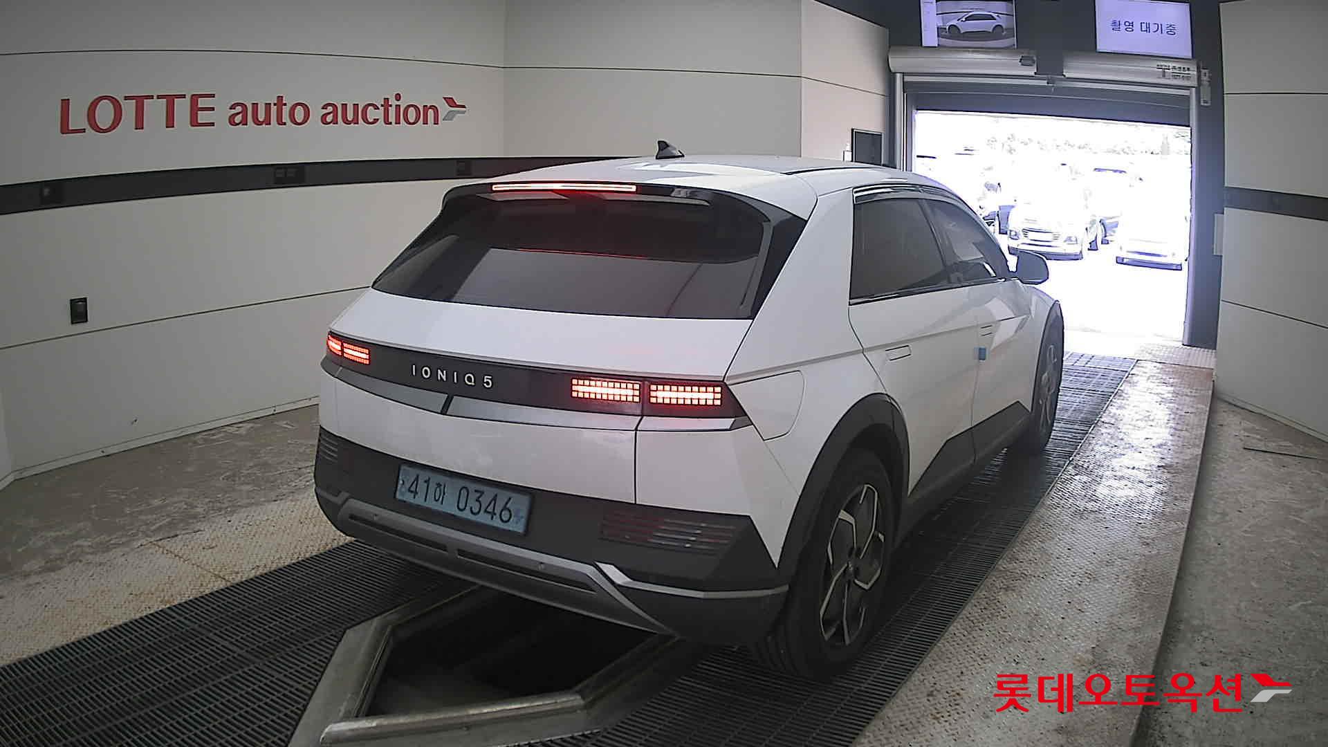 2022 - hyundai ioniq