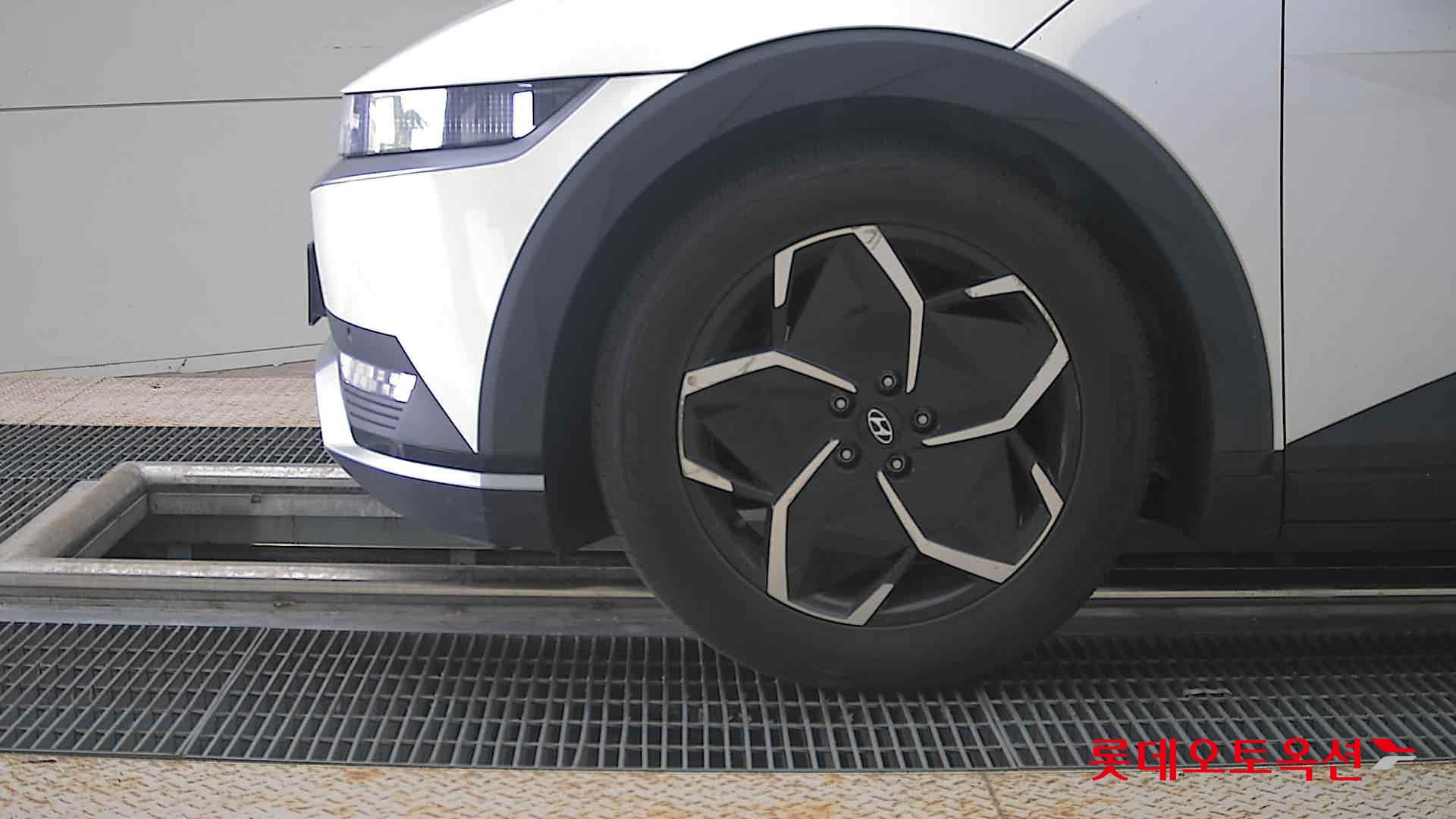2022 - hyundai ioniq
