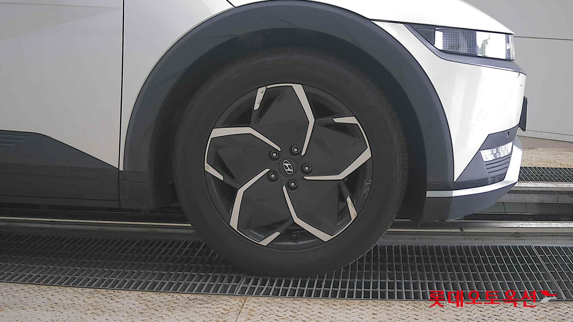 2022 - hyundai ioniq