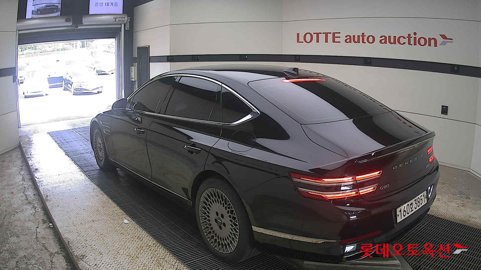 2021 - genesis g80