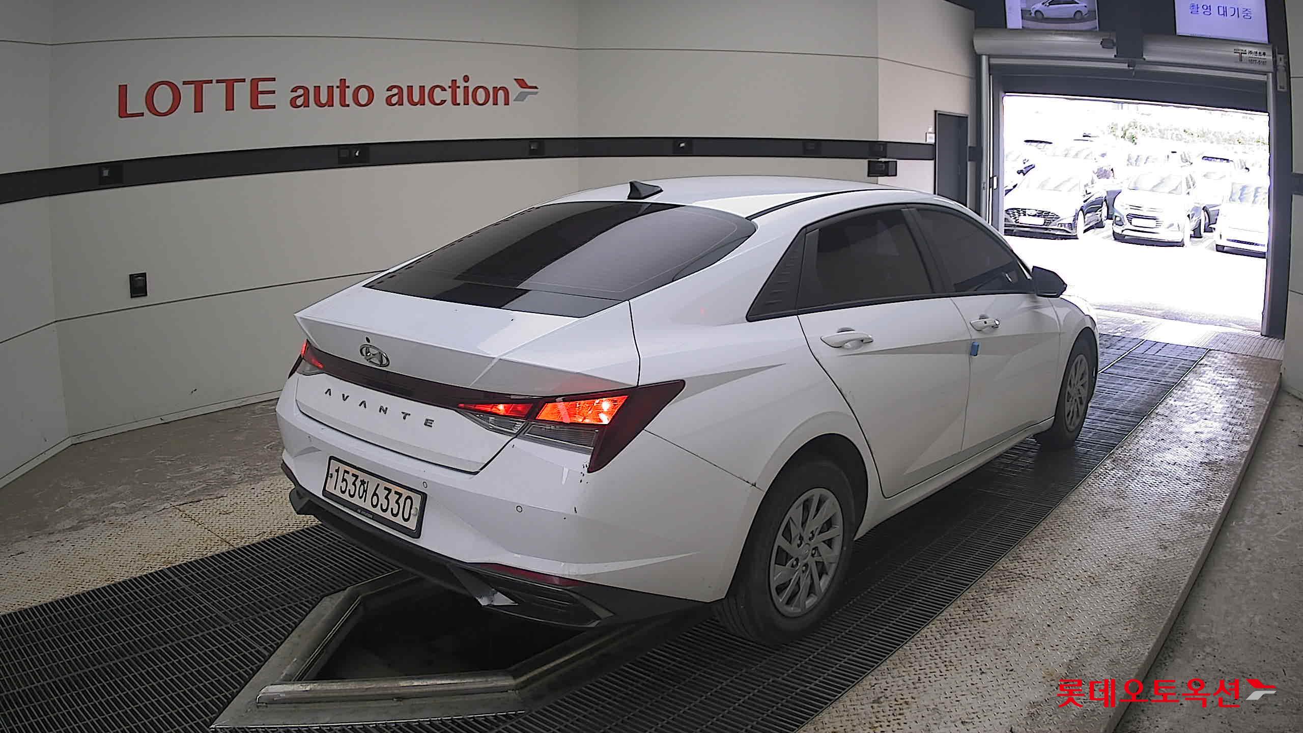 2021 - hyundai avante