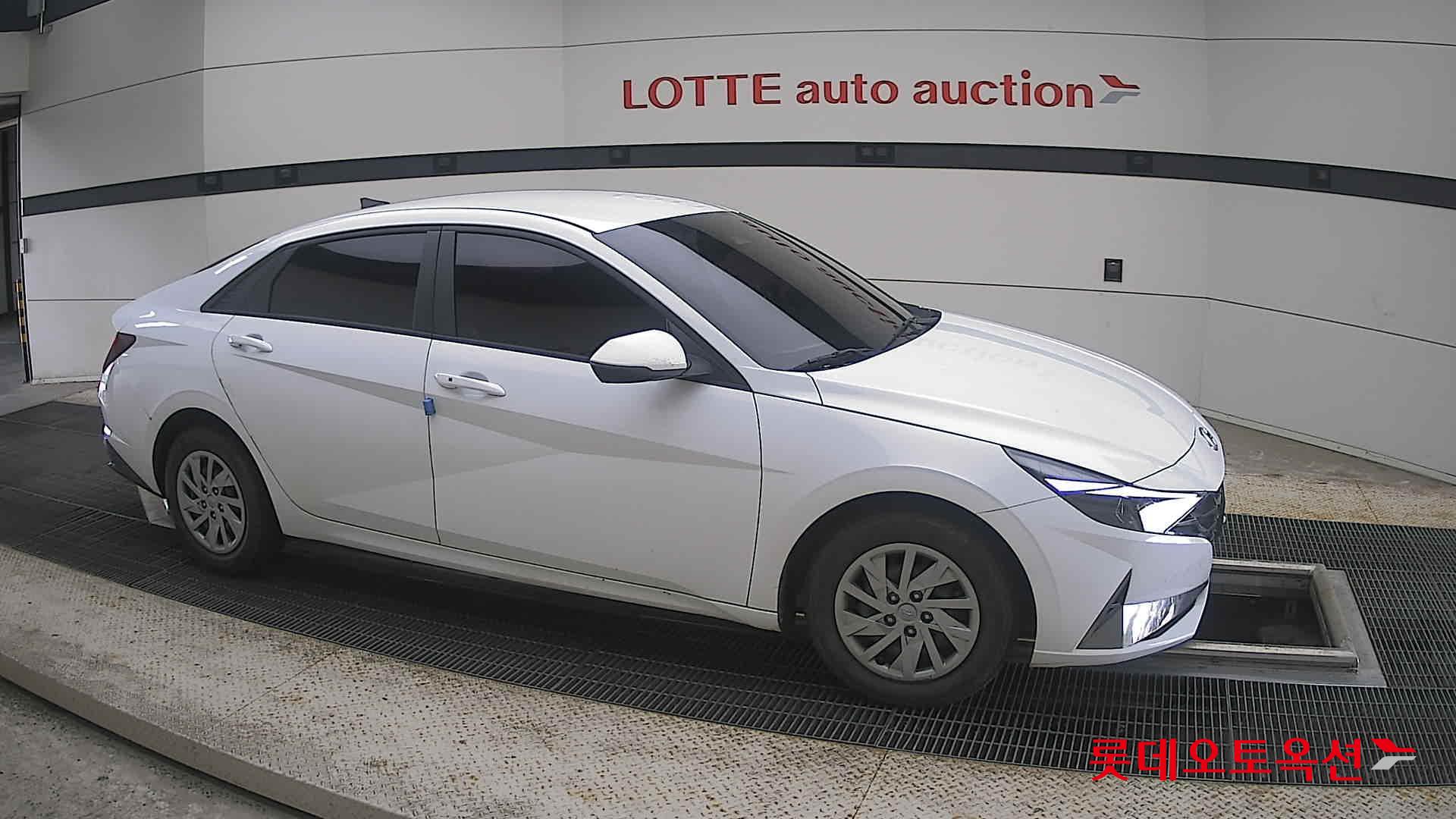 2021 - hyundai avante