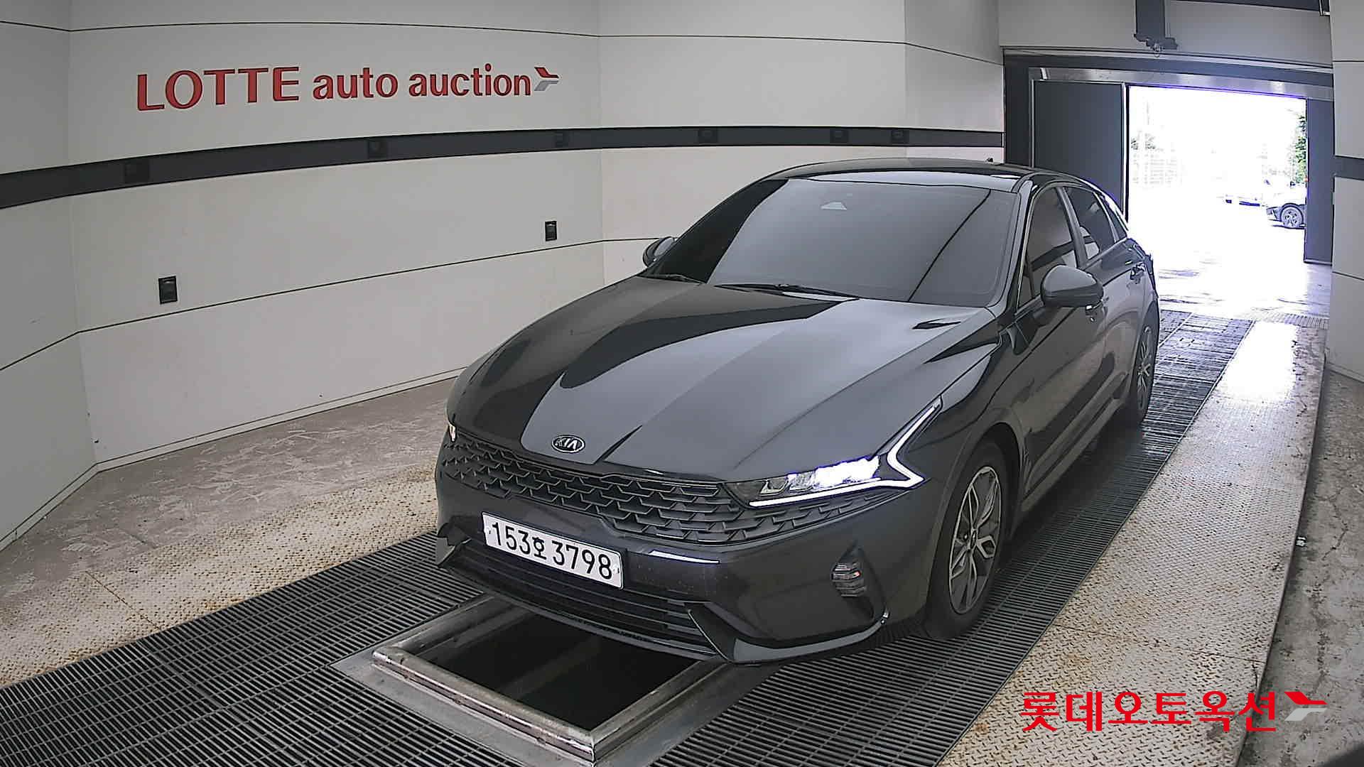 2021 - kia k5