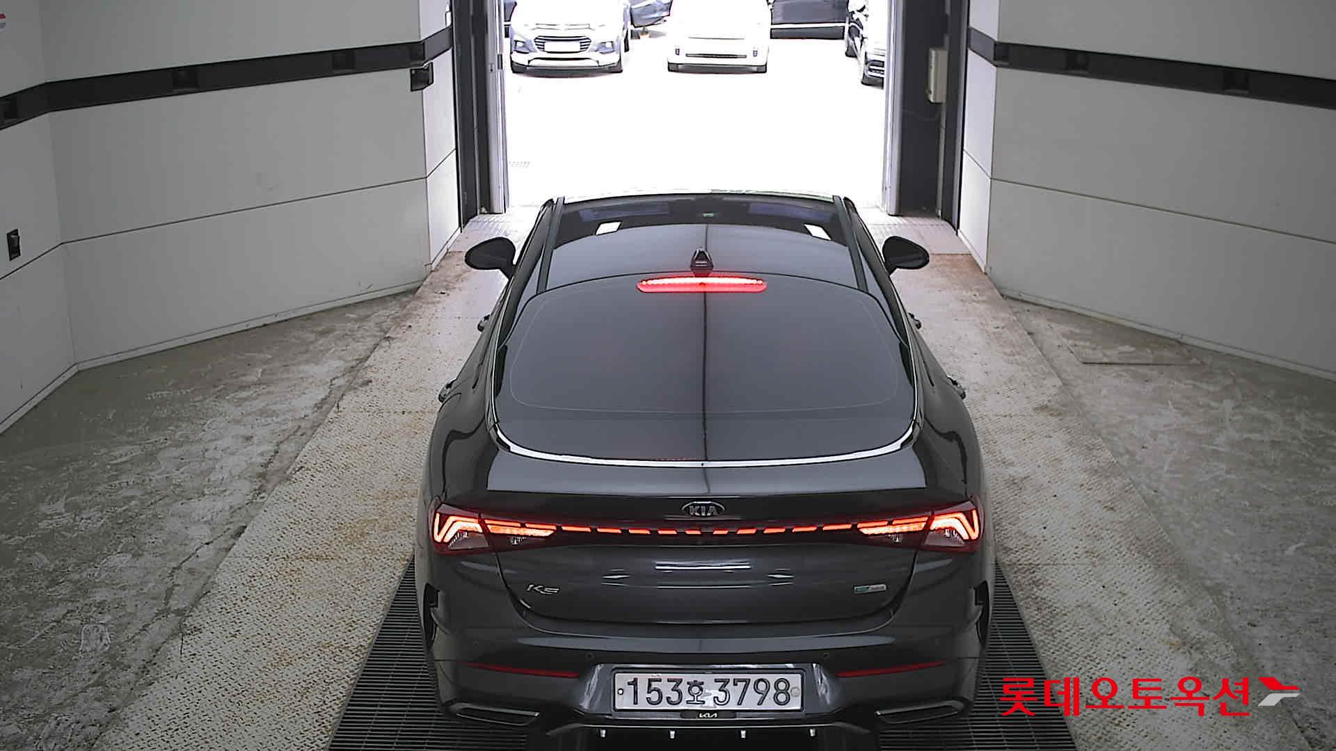 2021 - kia k5