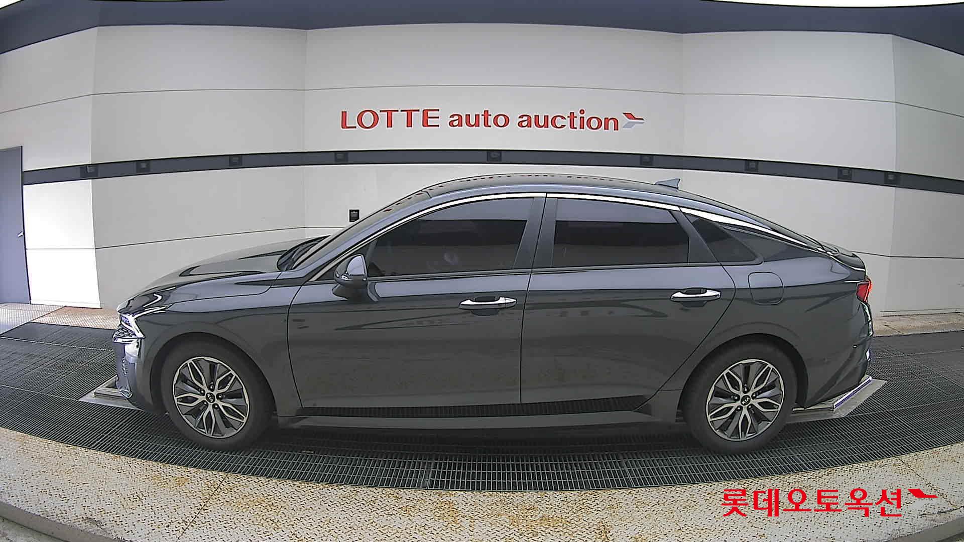 2021 - kia k5