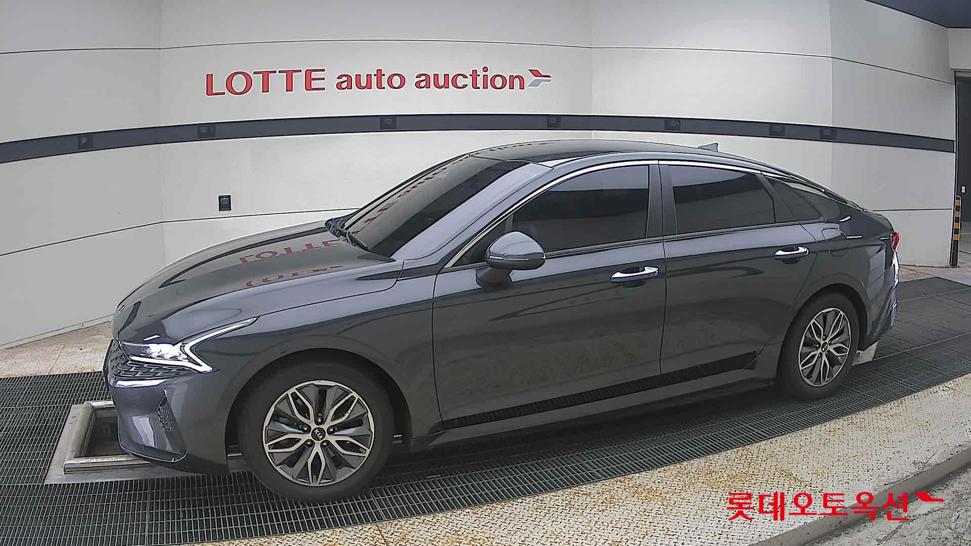 2021 - kia k5