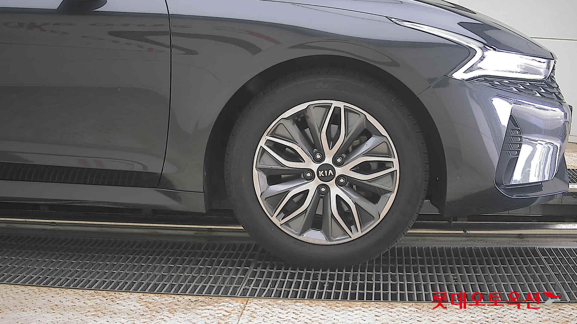 2021 - kia k5