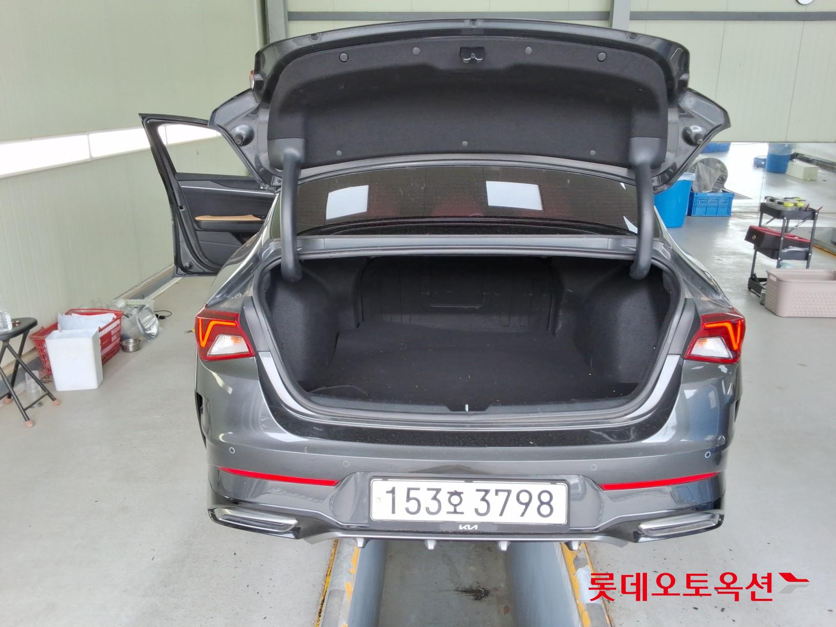 2021 - kia k5