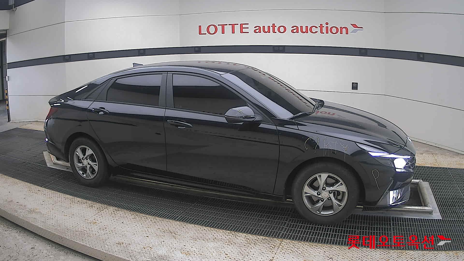 2021 - hyundai avante