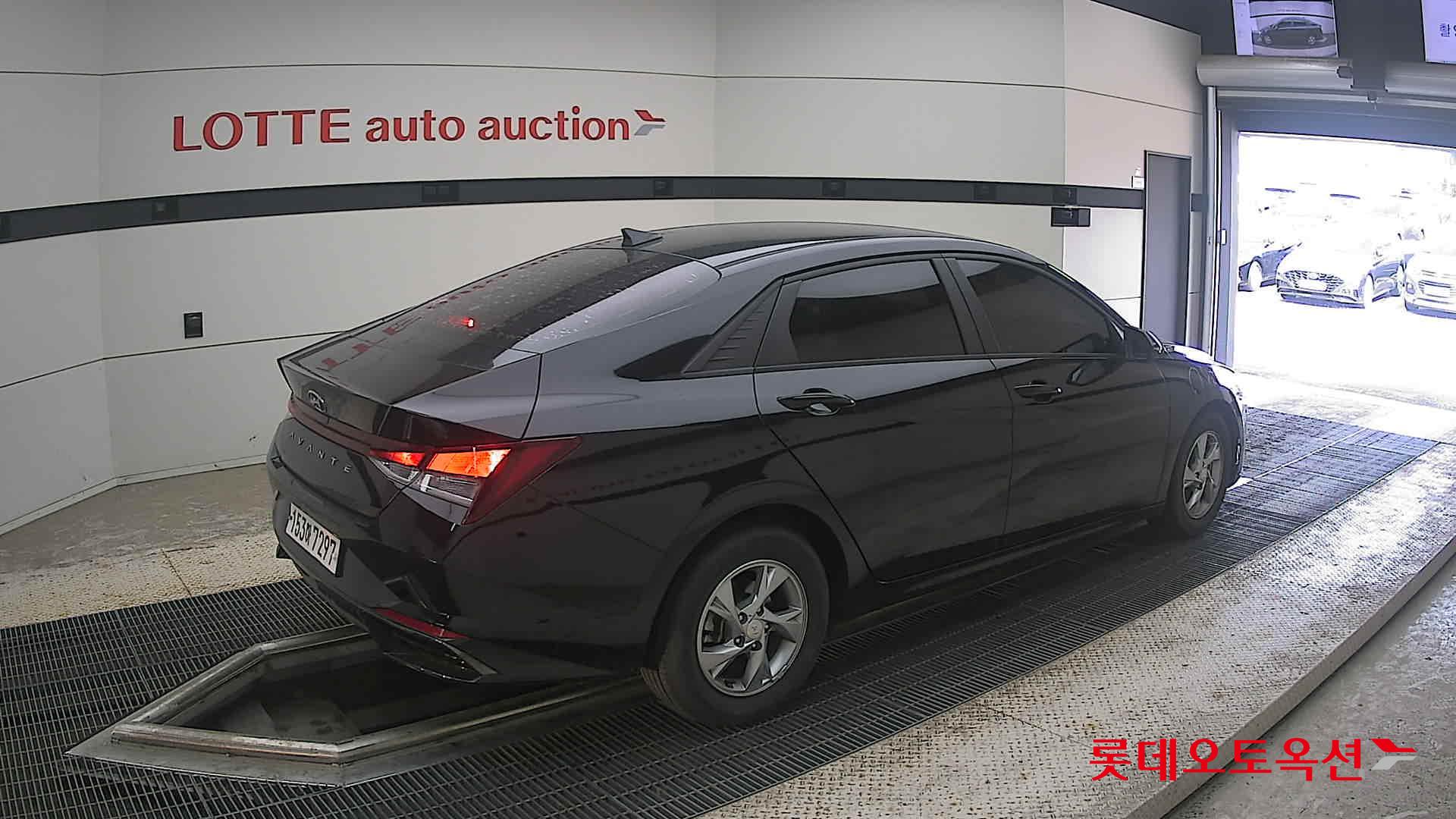 2021 - hyundai avante