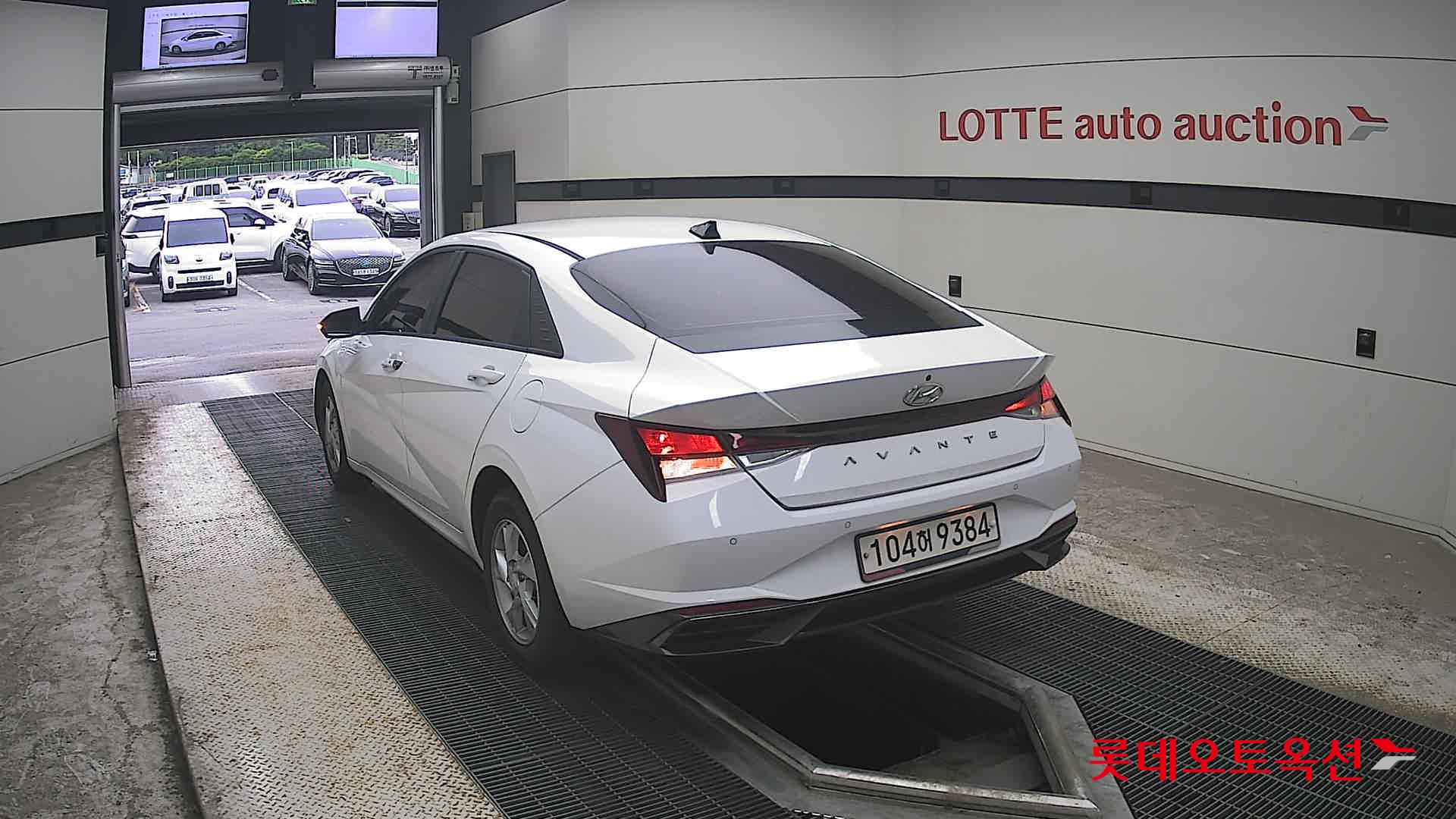 2021 - hyundai avante