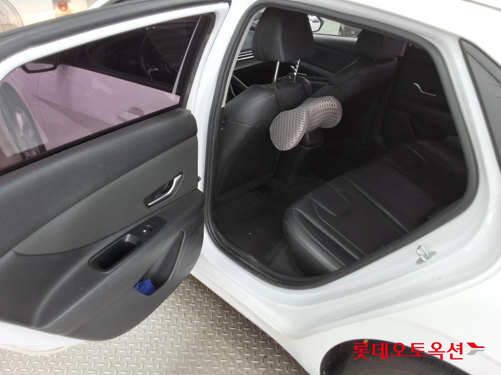 2021 - hyundai avante