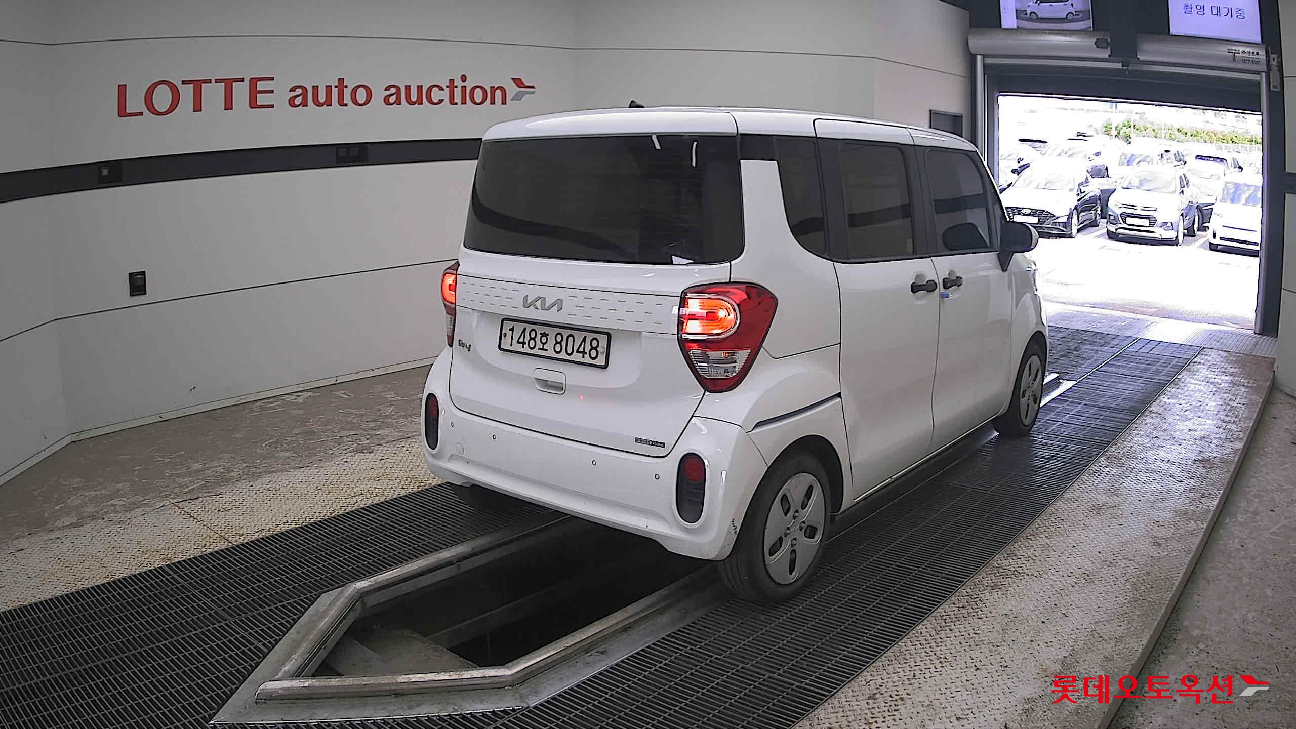 2022 - kia ray