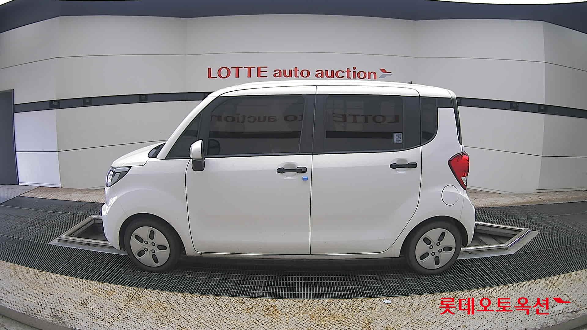 2022 - kia ray