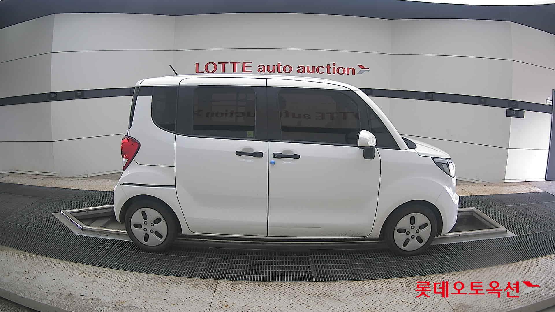 2022 - kia ray