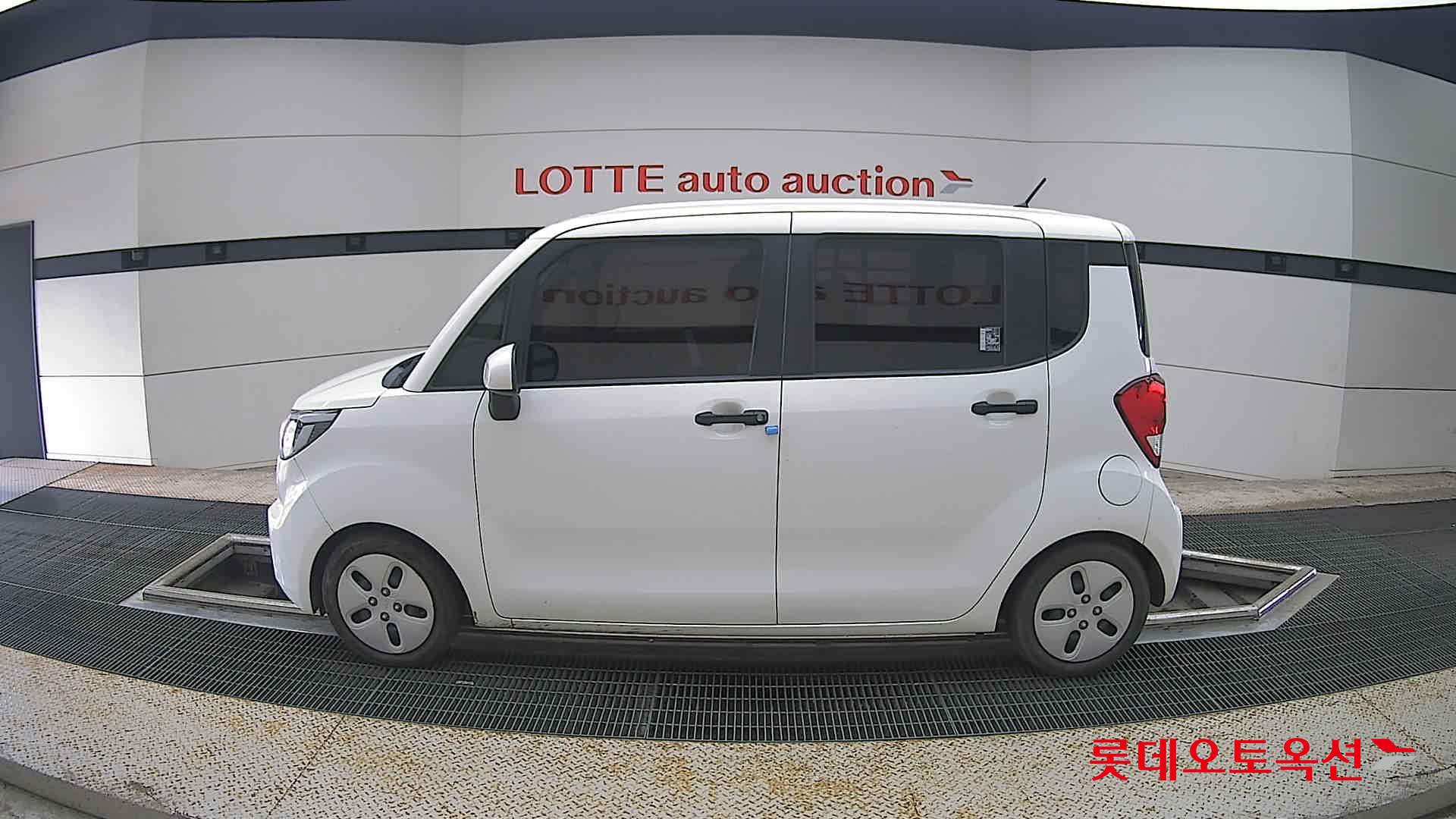2022 - kia ray