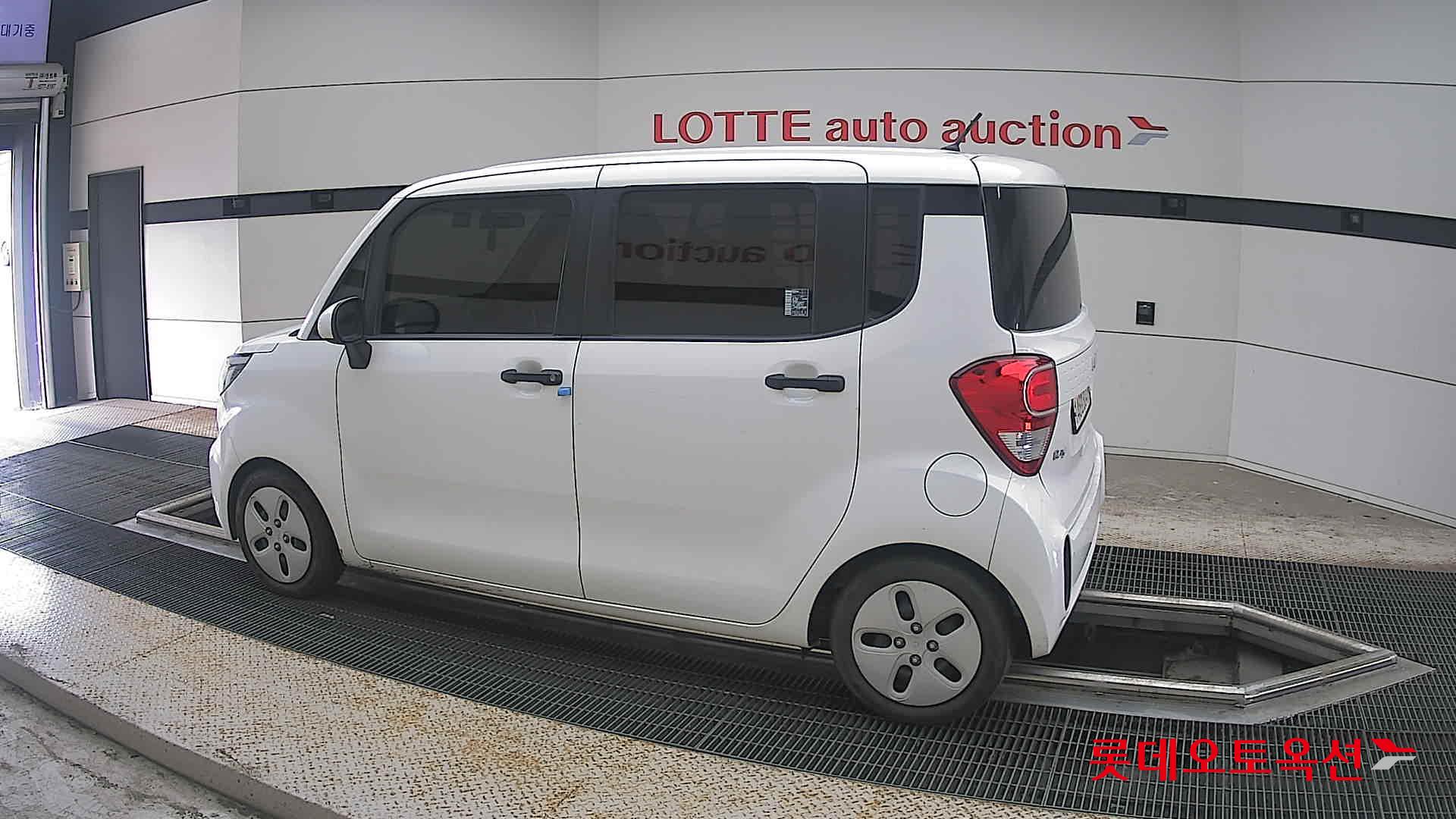 2022 - kia ray