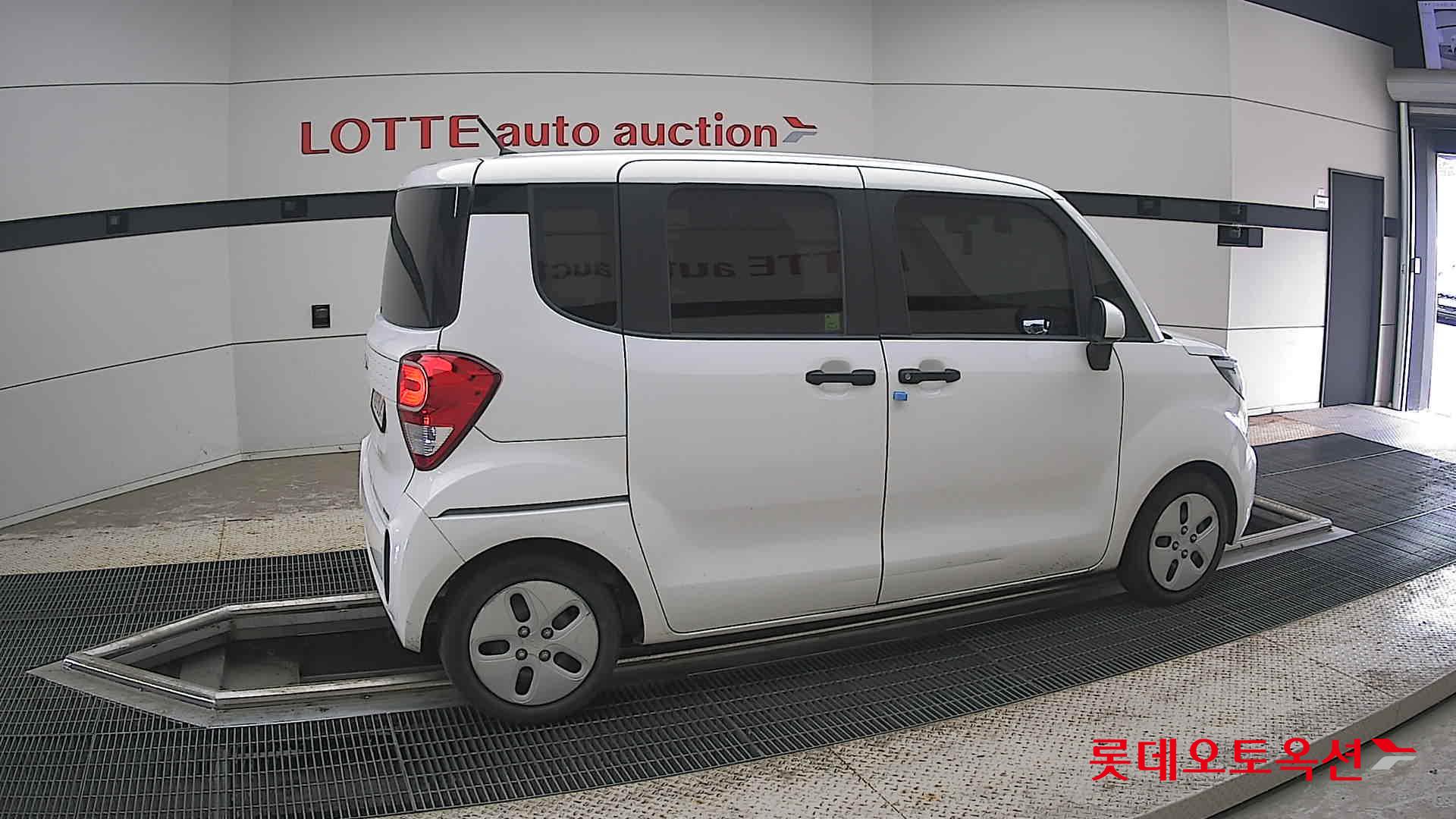 2022 - kia ray