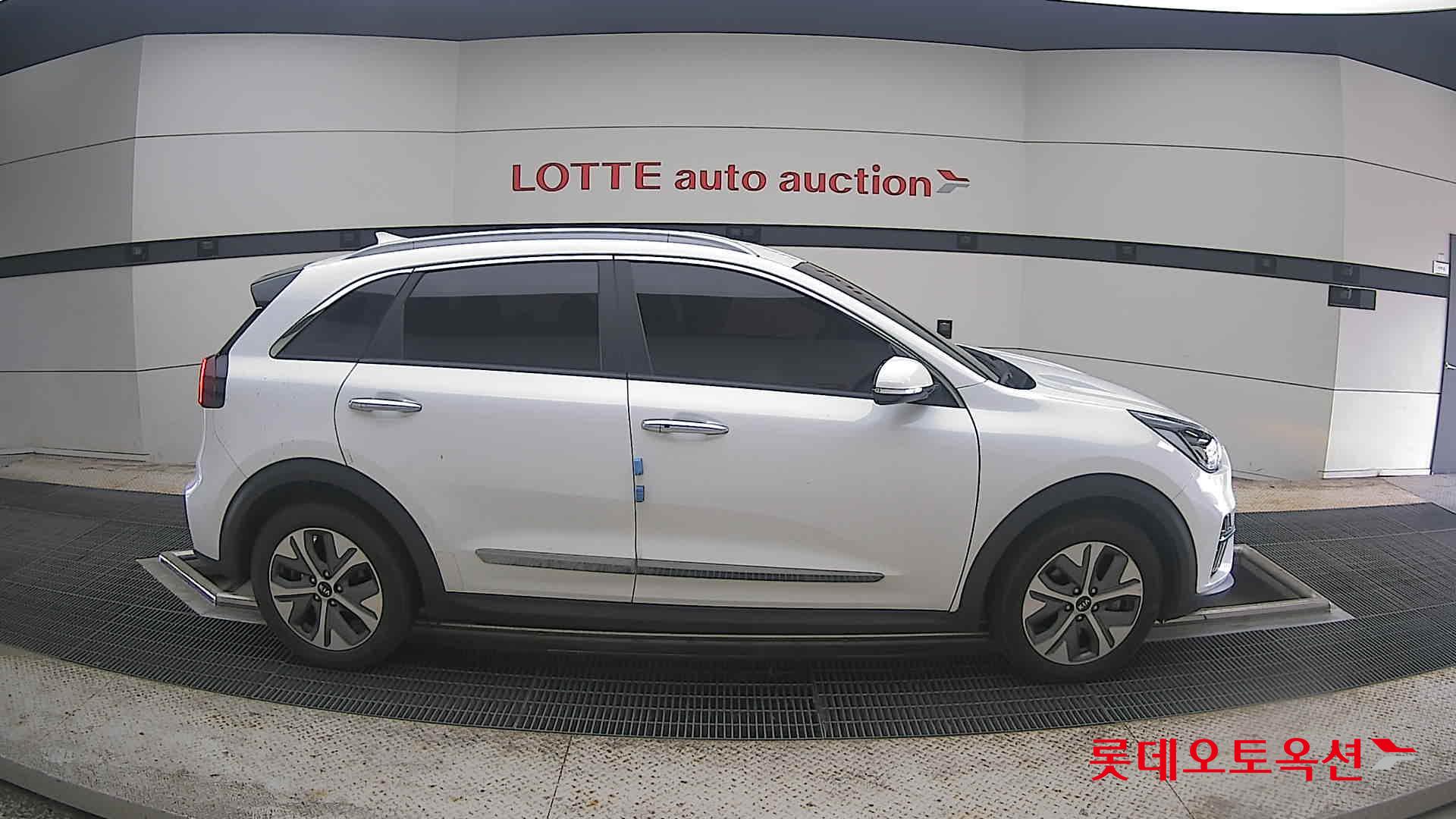 2021 - kia niro