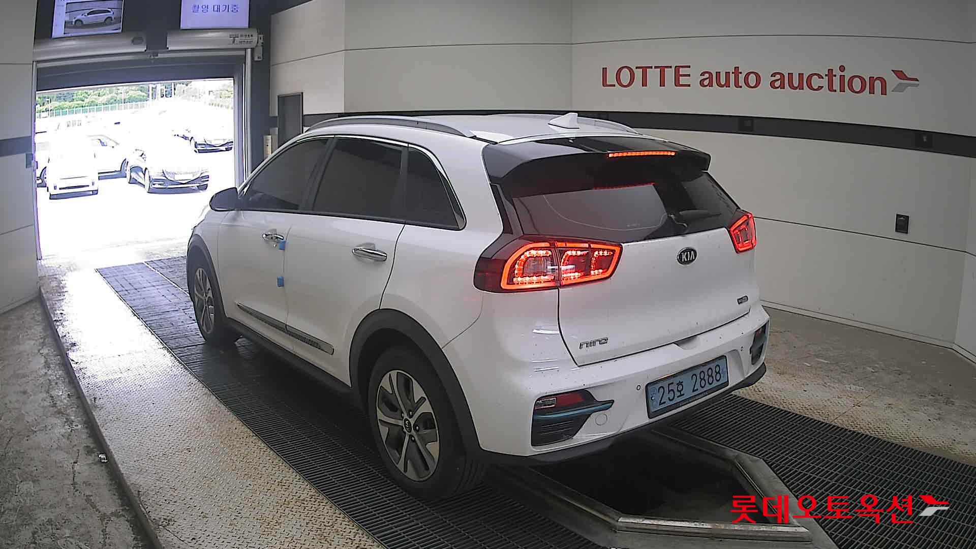 2021 - kia niro