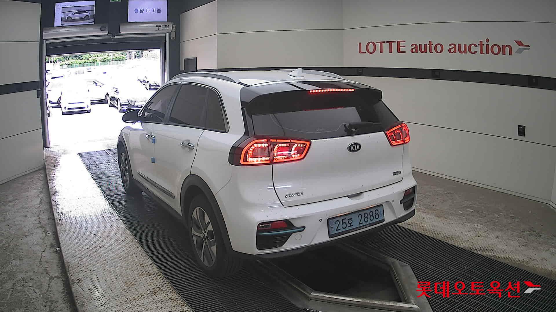 2021 - kia niro